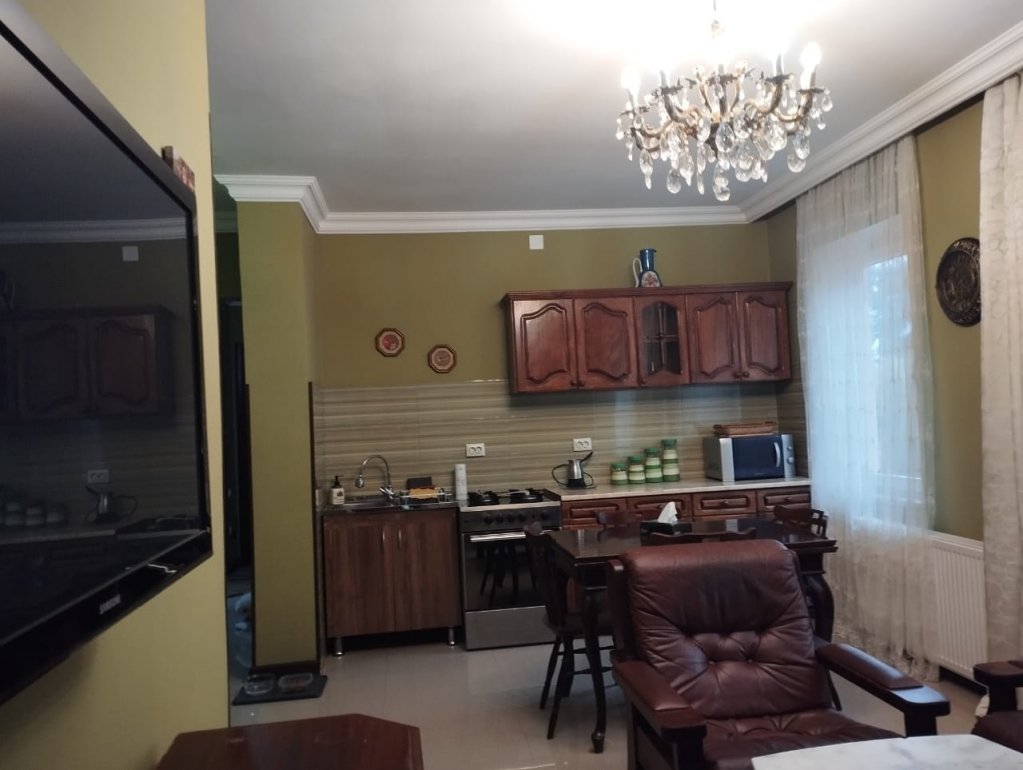 2-bedroom apartment in Batumi center id-1095 -  rent an apartment in Batumi