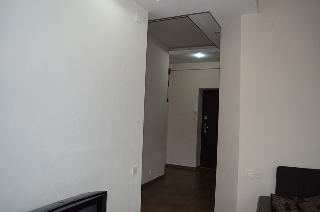 Просторная квартира на проспекте Руставели id-110 -  аренда квартиры в Батуми