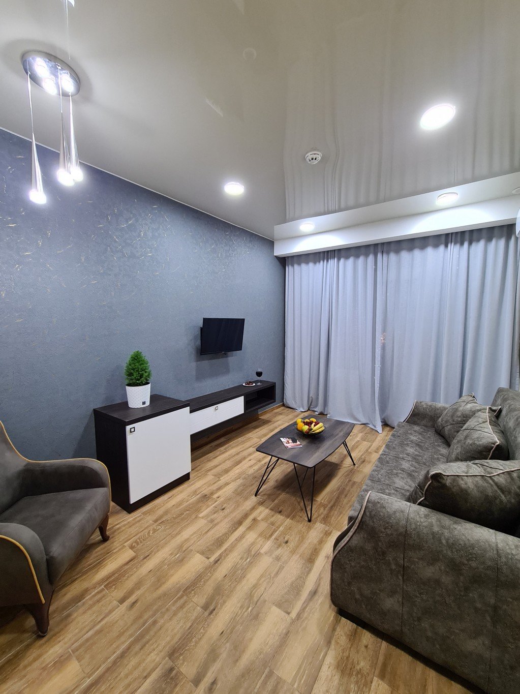 Standard triple room in the hotel "Comfort Time 17" #1703 id-1018 - Batumi Vacation Rentals