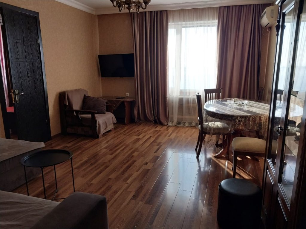 Квартира около моря в Батуми  id-102 - аренда апартаментов в Батуми