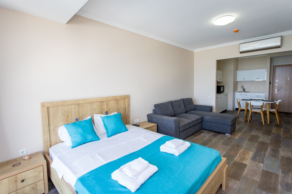 2-bedroom apartment near the beach id-1033 - Batumi Vacation Rentals
