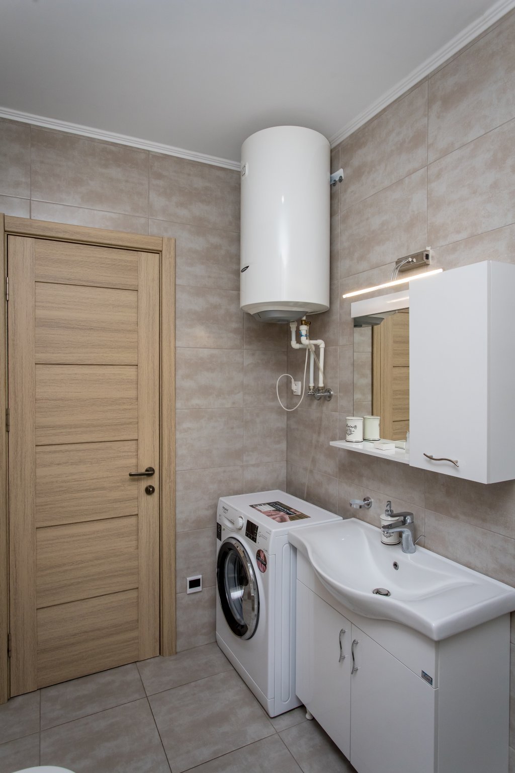 2-bedroom apartment near the beach id-1033 - Batumi Vacation Rentals