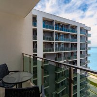 Bright studio apartment near the sea #223