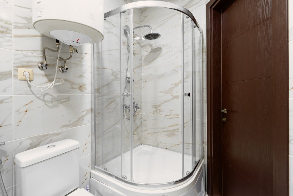 Bright and spacious 1-bedroom apartment near the sea id-1040 - Batumi Vacation Rentals