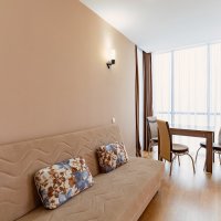 Bright and spacious 1-bedroom apartment near the sea