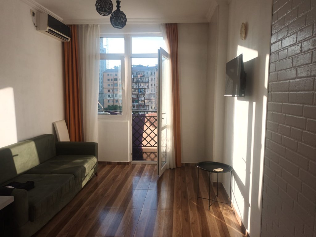 2-комнатная квартира по ул. В.Горгасали id-1042 -  аренда квартиры в Батуми