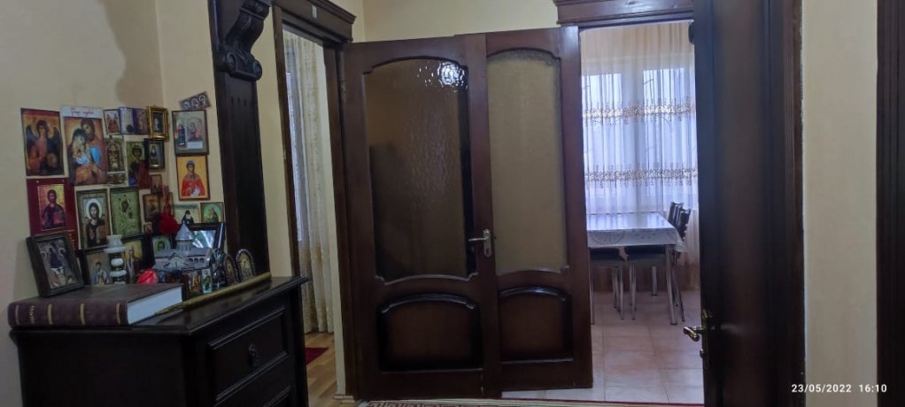 Трёхкомнатная квартира на ул. Х.Абашидзе id-1044 - аренда апартаментов в Батуми