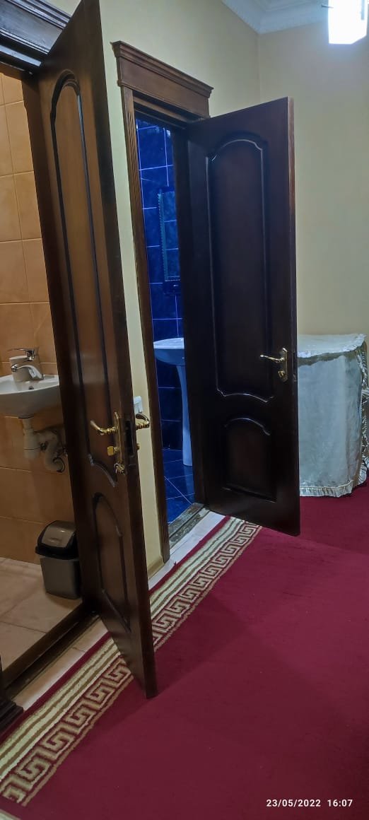 Трёхкомнатная квартира на ул. Х.Абашидзе id-1044 - аренда апартаментов в Батуми