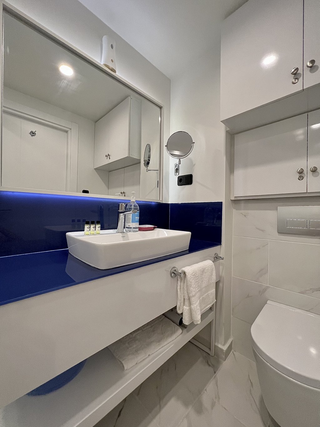 Studio apartment in Orbi City Twin Tower id-1054 -  rent an apartment in Batumi