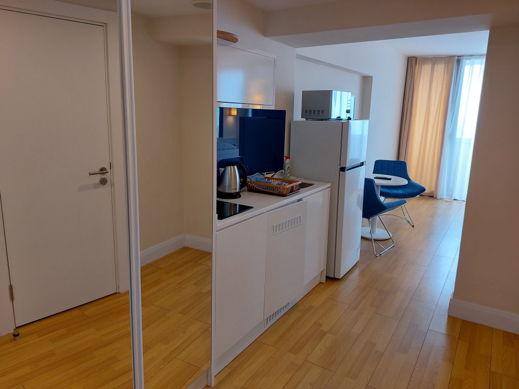 Studio apartment in Orbi City Twin Tower id-1055 -  rent an apartment in Batumi