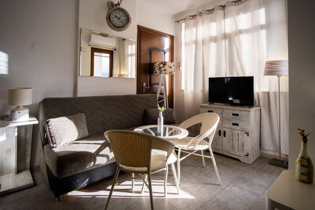 Studio apartment New Time #215 id-1076 - Batumi Vacation Rentals