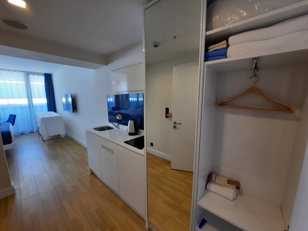 Studio apartment in Orbi City Block C id-1087 -  rent an apartment in Batumi