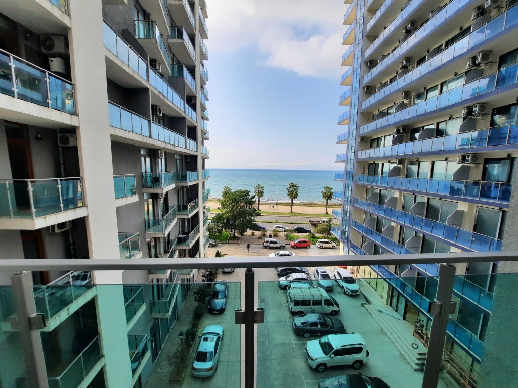 Studio apartment in "Aqua" id-1093 -  rent an apartment in Batumi