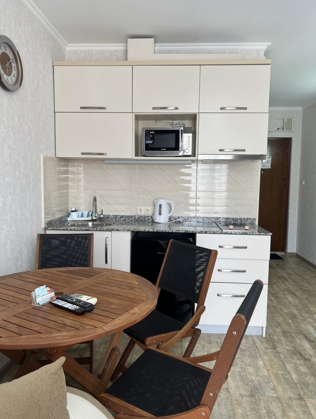 1-bedroom apartment near the sea id-1098 -  rent an apartment in Batumi