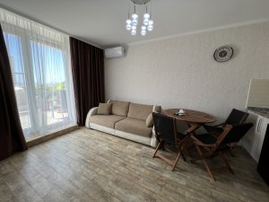 2-комнатная квартира с террасой у моря