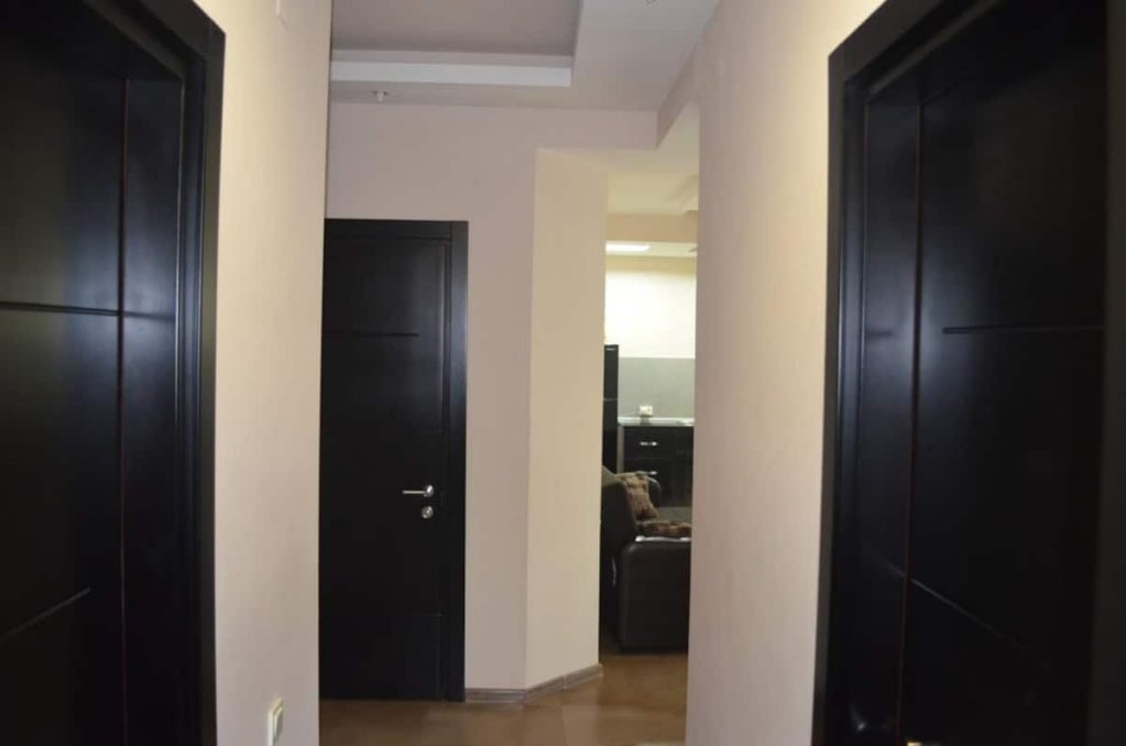 Spacious apartment on Rustaveli Avenue id-110 -  rent an apartment in Batumi