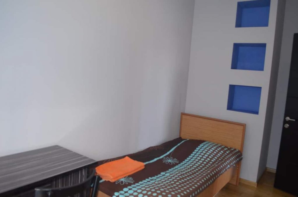 Spacious apartment on Rustaveli Avenue id-110 -  rent an apartment in Batumi