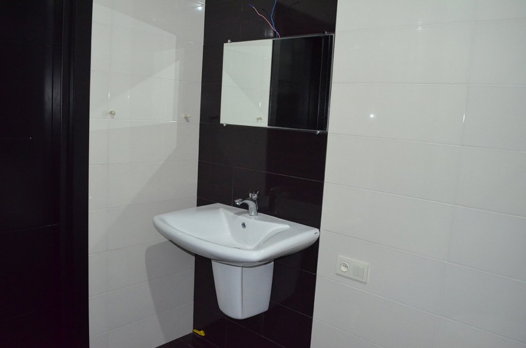 Spacious apartment on Rustaveli Avenue id-110 -  rent an apartment in Batumi