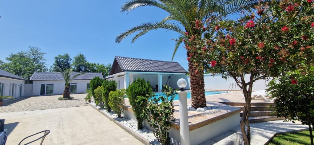 Гостевой дом "White Villas" id-1107 -  аренда квартиры в Батуми