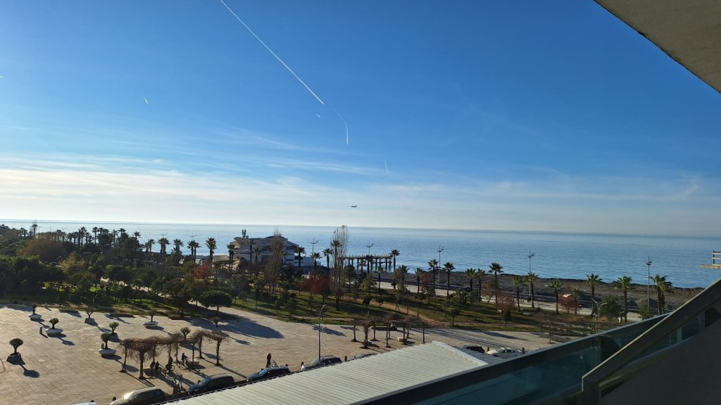 Студия с видом на море в Orbi Beach Tower id-1108 -  аренда квартиры в Батуми