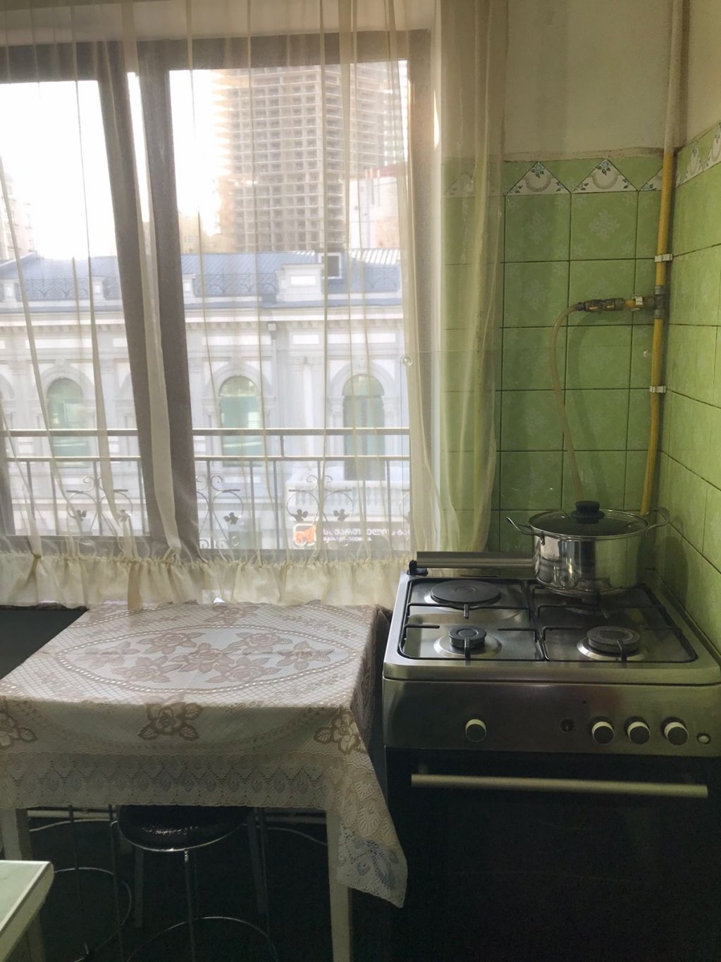 2-х комнатная квартира в центре id-116 - аренда апартаментов в Батуми
