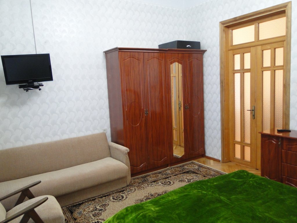 Комната в гостевом доме в пригороде Батуми №3 id-146 - аренда апартаментов в Батуми