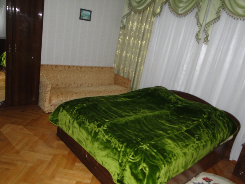 Комната в гостевом доме в пригороде Батуми №4 id-147 - аренда апартаментов в Батуми