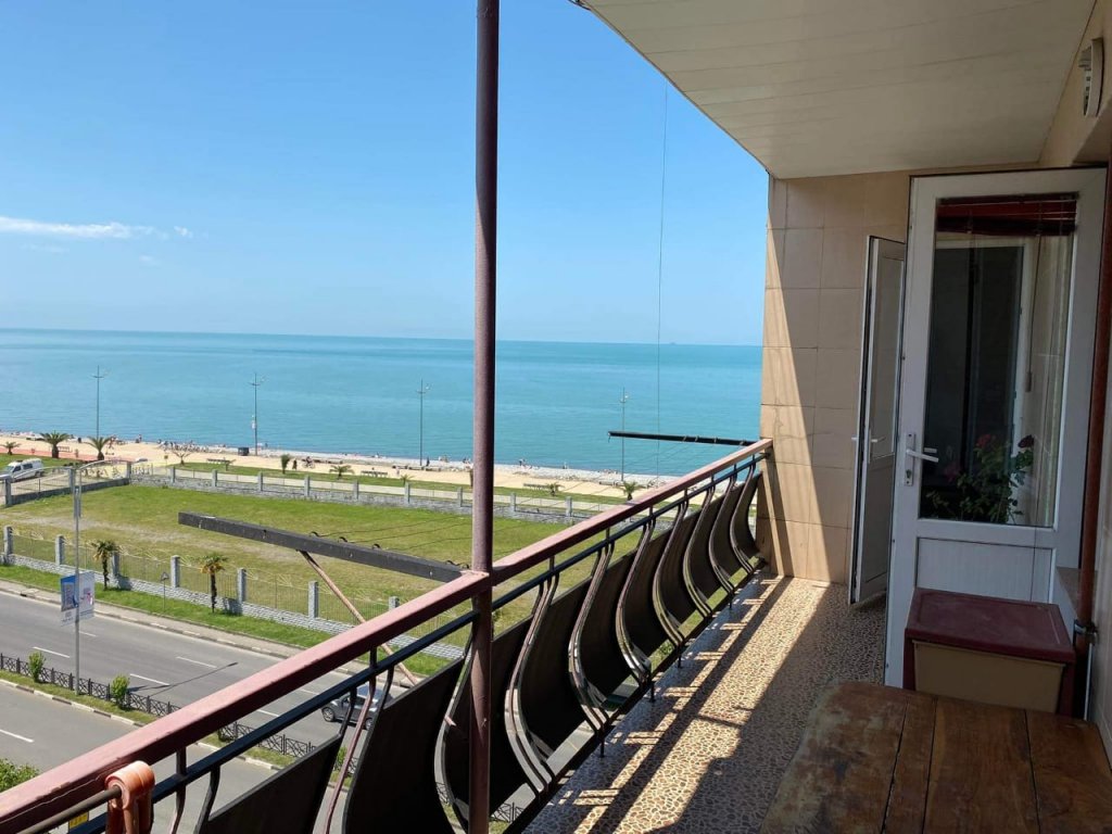 In Batumi for rent 3-room apartment on the coast  id-164 - Batumi Vacation Rentals