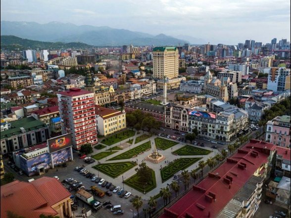 Rent apartment in the Center of Batumi id-175 - Batumi Vacation Rentals