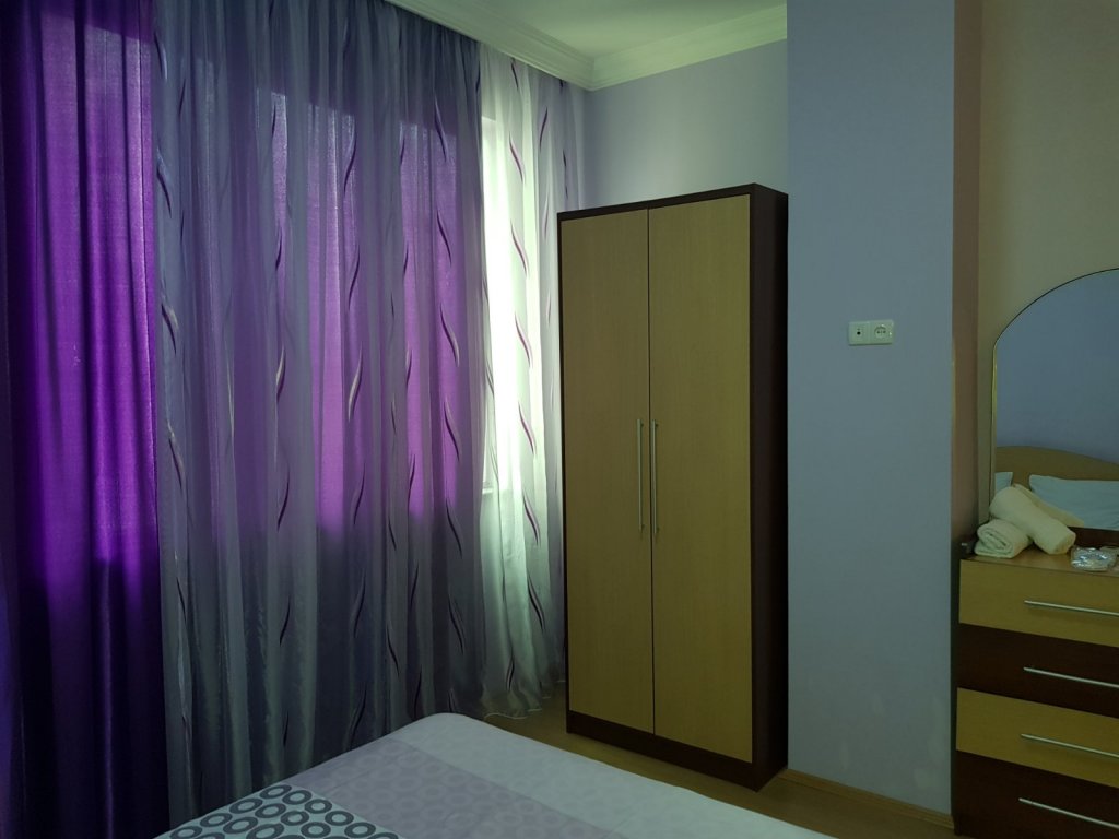 Well-groomed 4-room apartment id-203 - Batumi Vacation Rentals