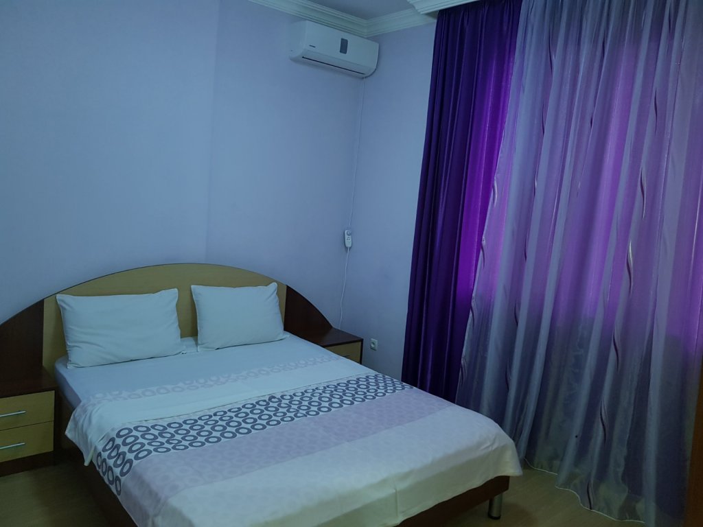 Благоустроенная 4-комнатная квартира id-203 - аренда апартаментов в Батуми