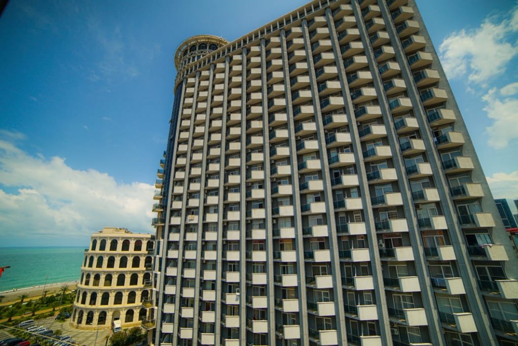3-комнатная квартира на побережье id-236 - аренда апартаментов в Батуми