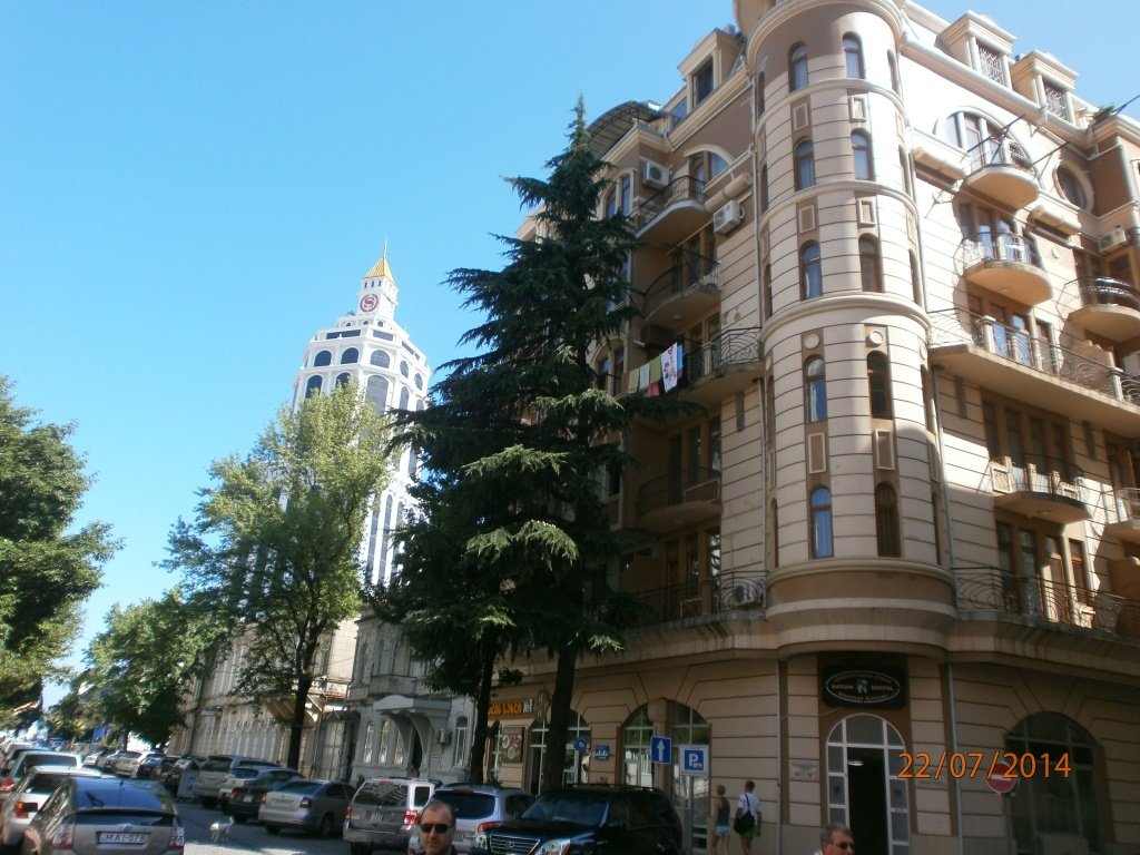 Small apartment renovated id-325 - Batumi Vacation Rentals