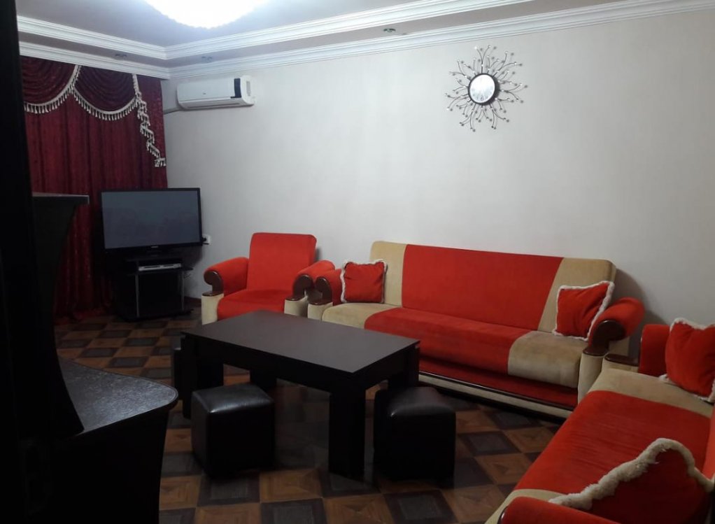 Трехкомнатная квартира с видом на море id-398 - аренда апартаментов в Батуми