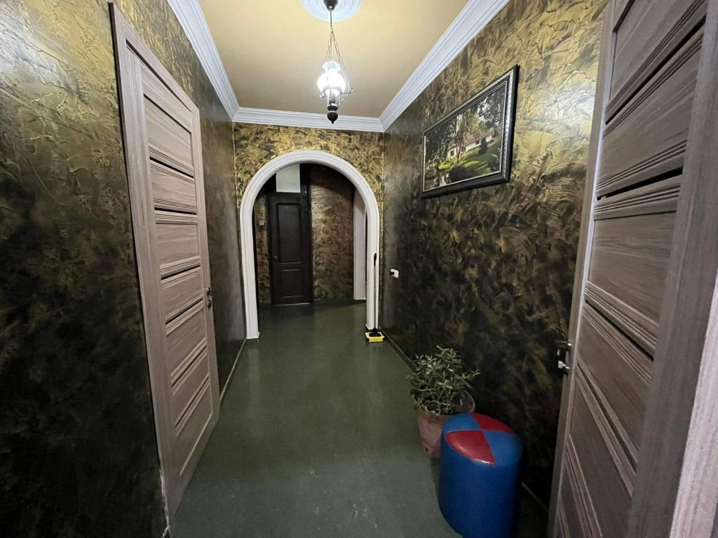 Low-cost two-bedroom apartment id-400 - Batumi Vacation Rentals