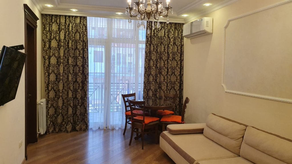 3-room apartment in Old Batumi. id-567 - Batumi Vacation Rentals