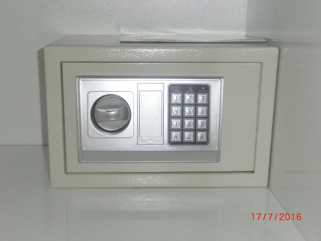 Двухкомнатная квартира с боковым видом на море id-586 - аренда апартаментов в Батуми