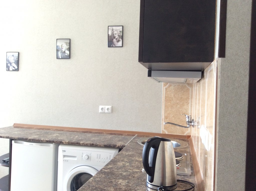 Сozy apartment in a 5-minute walk from the beach id-589 - Batumi Vacation Rentals