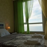 Двухкомнатная студия с панорамным видом на море