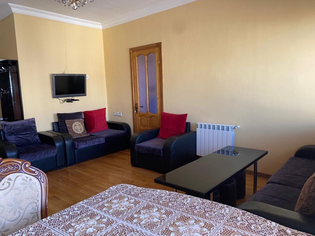 Apartment in the central part of Batumi id-683 -  rent an apartment in Batumi