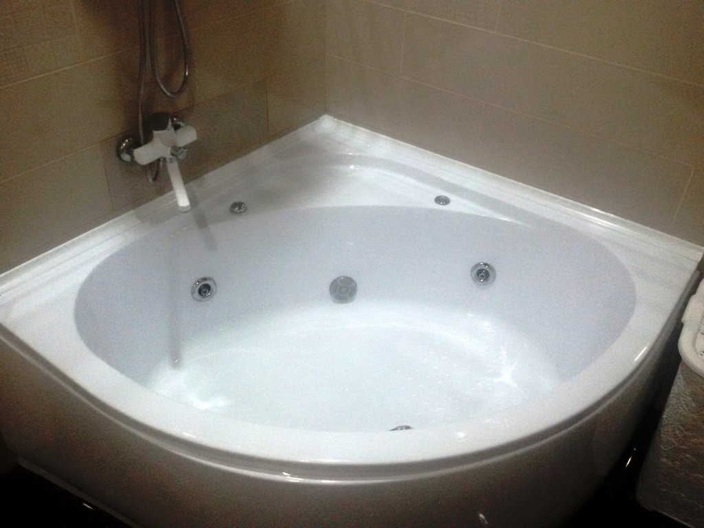 Spacious apartment near the beach id-704 - Batumi Vacation Rentals