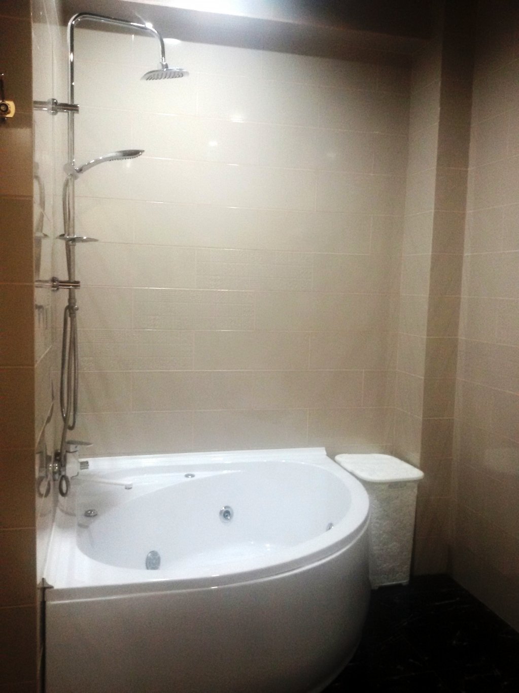 Spacious apartment near the beach id-704 - Batumi Vacation Rentals