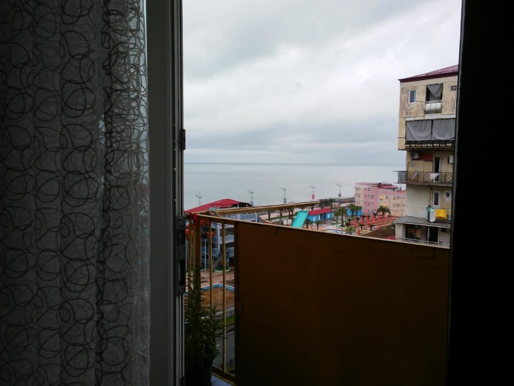 Благоустроенная квартира в Батуми около моря id-78 - аренда апартаментов в Батуми