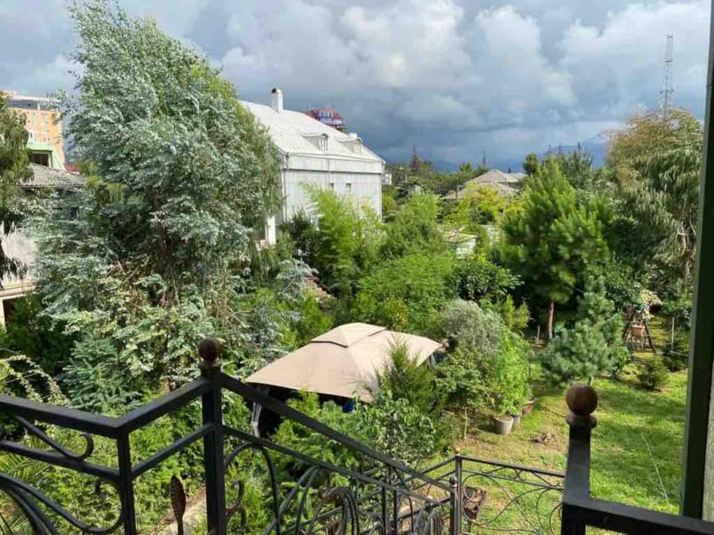 Apartment in a private house with a yard id-888 - Batumi Vacation Rentals
