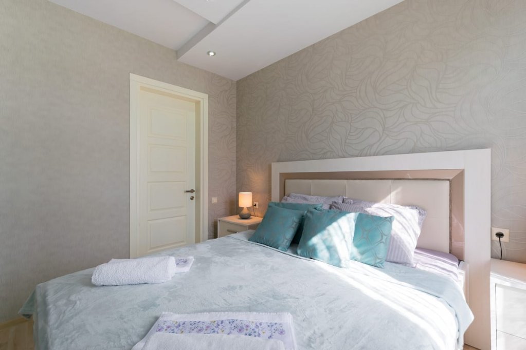 Apartment in a private house with a yard id-888 - Batumi Vacation Rentals