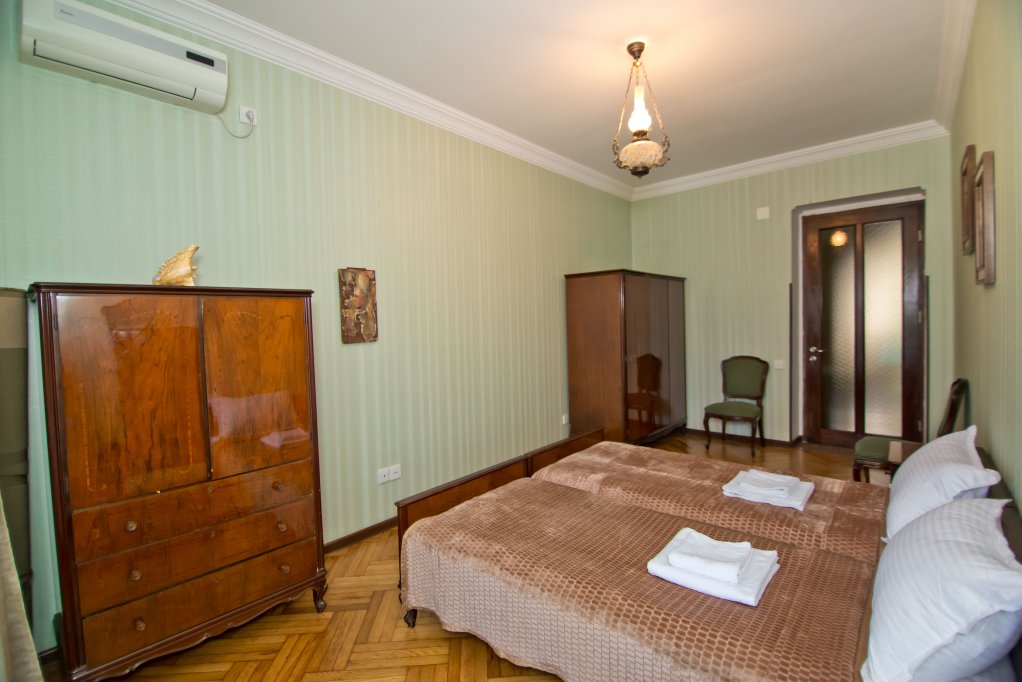 Comfortable apartments in centre of Batumi id-900 - Batumi Vacation Rentals