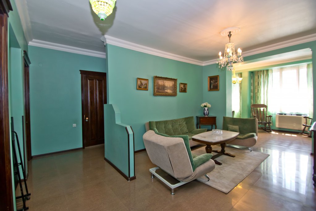 Comfortable apartments in centre of Batumi id-900 - Batumi Vacation Rentals