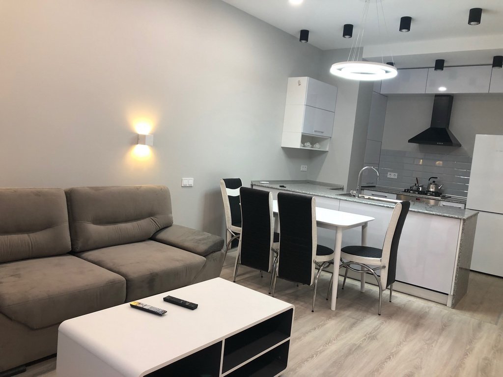 2-комнатная квартира в Центре id-918 - аренда апартаментов в Батуми