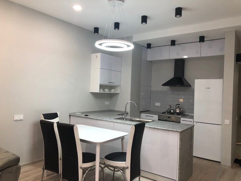 2-комнатная квартира в Центре id-918 - аренда апартаментов в Батуми