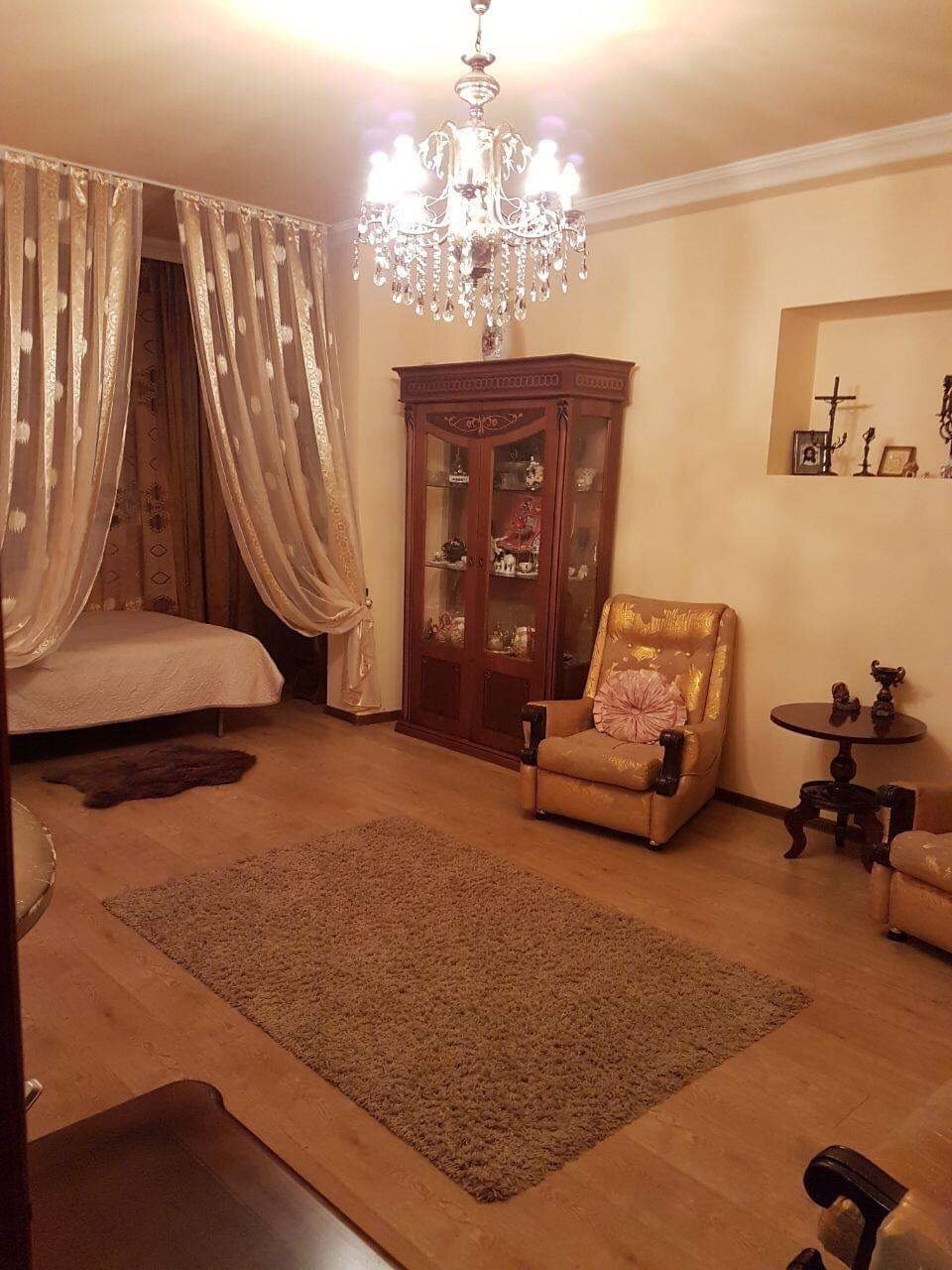 1-bedroom apartment in centre id-952 - Batumi Vacation Rentals